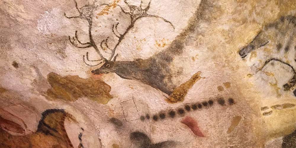 Lascaux cave paintings